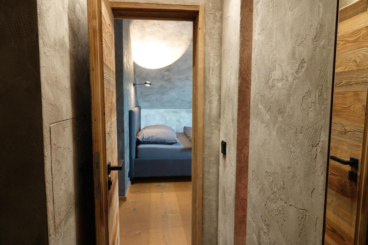 Appartement Der Extraklasse Mit Whirlpool Roding Dış mekan fotoğraf