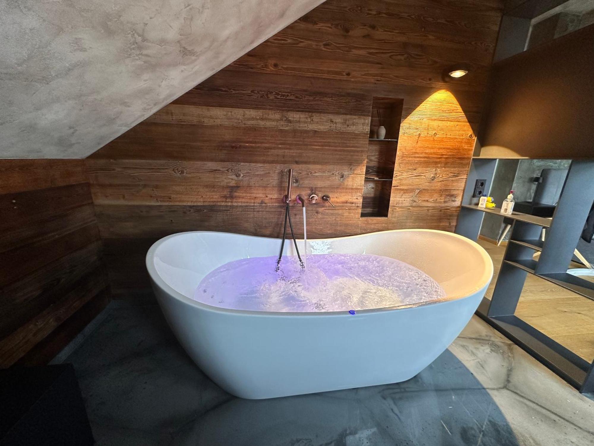 Appartement Der Extraklasse Mit Whirlpool Roding Dış mekan fotoğraf